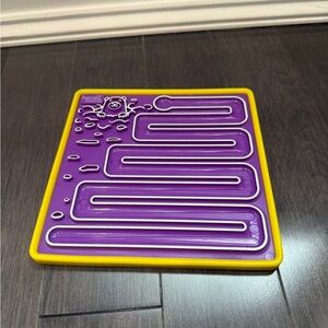 NWOT Hand 2 Mind Purple and Yellow Sensory Finger Maze Toy for Kids Toddlers